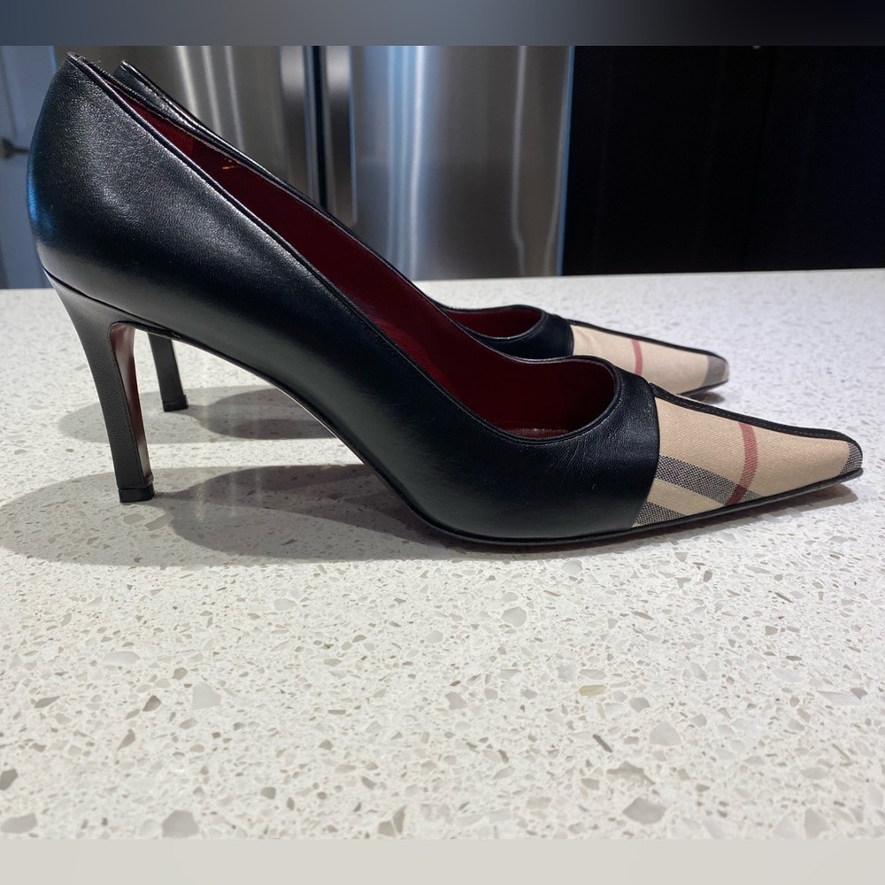 Women’s Burberry Check Point Toe Pumps 10.5 41 1/2